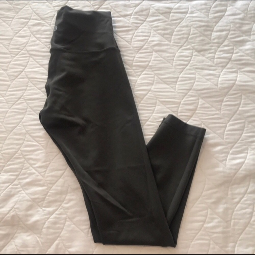 Lululemon wunder under leggings olive sz 6